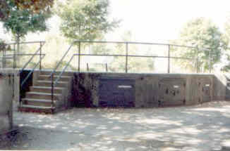 The steps upo to the emplacement